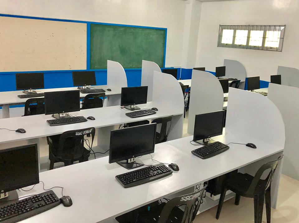 32169483_10156345840745750_1975956582776700928_n